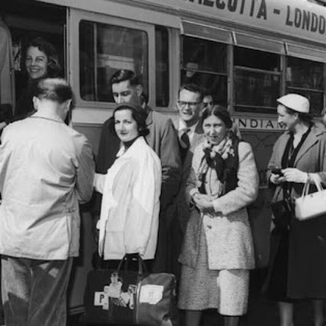 London to Calcutta by Bus · Flipso