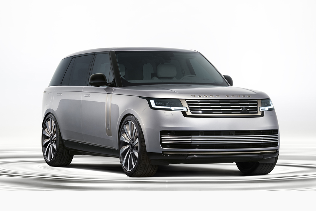 Range Rover’s 2027 SV Ultra Has Liquid-Metal Paint and a Floor That Pulses to the Beat