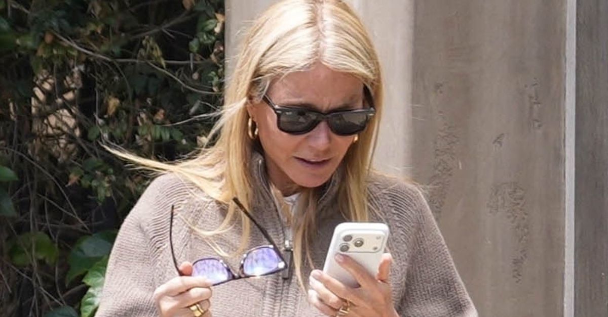 The Trick to Making Sweater-and-Jeans Outfits Chic Not Basic