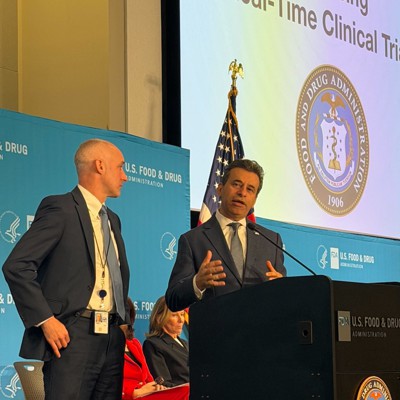 Techmeme: FDA launches a pilot using AI and cloud computing to give the agency a “direct data feed” to real-time clinical data, aiming to shorten drug approval timelines (Frank Konkel/Nextgov/FCW)