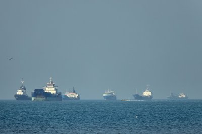 CentCom Says 2 American Ships Made It Through Hormuz