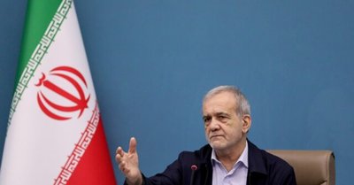 Iranian President: 'Ready to Assure World' Not Seeking Nuclear Weapons
