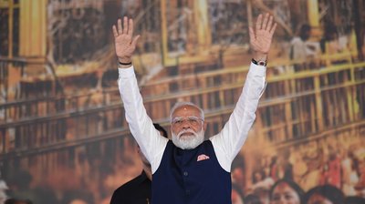 Modi urges Indians to cut fuel usage amid Iran war — RT India