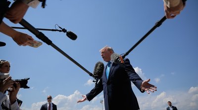 Trump decries ‘ridiculous’ US icebreaker gap with Russia — RT World News