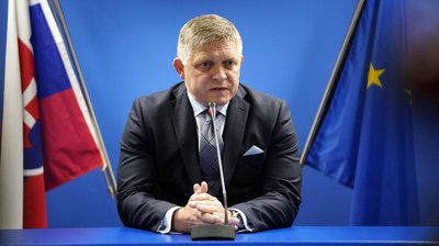 Ukrainian drones could trigger NATO-Russia war – Fico — RT World News
