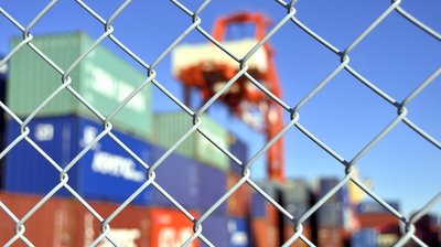 Hungary reinstates Orban-era ban on Ukrainian food imports — RT World News