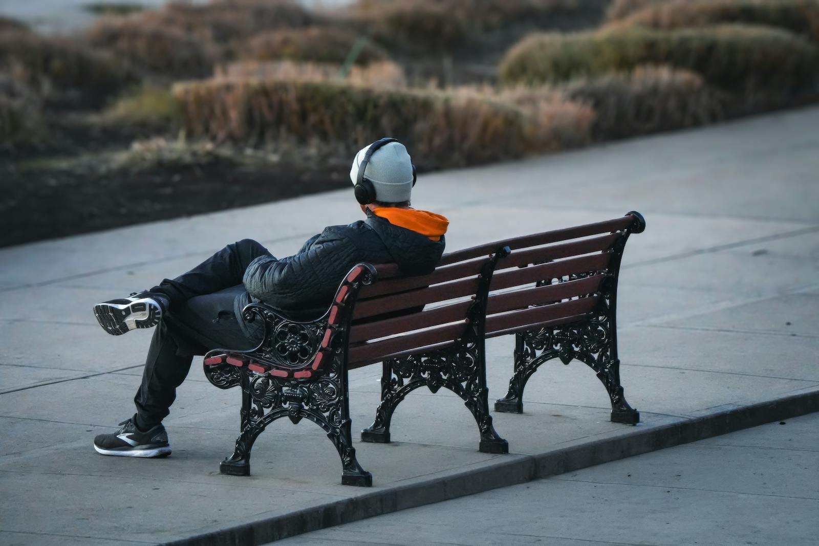 Psychology says people who keep old voicemails from people who have died aren’t grieving wrong, they’re keeping a small door open to a voice the world has otherwise agreed to stop using