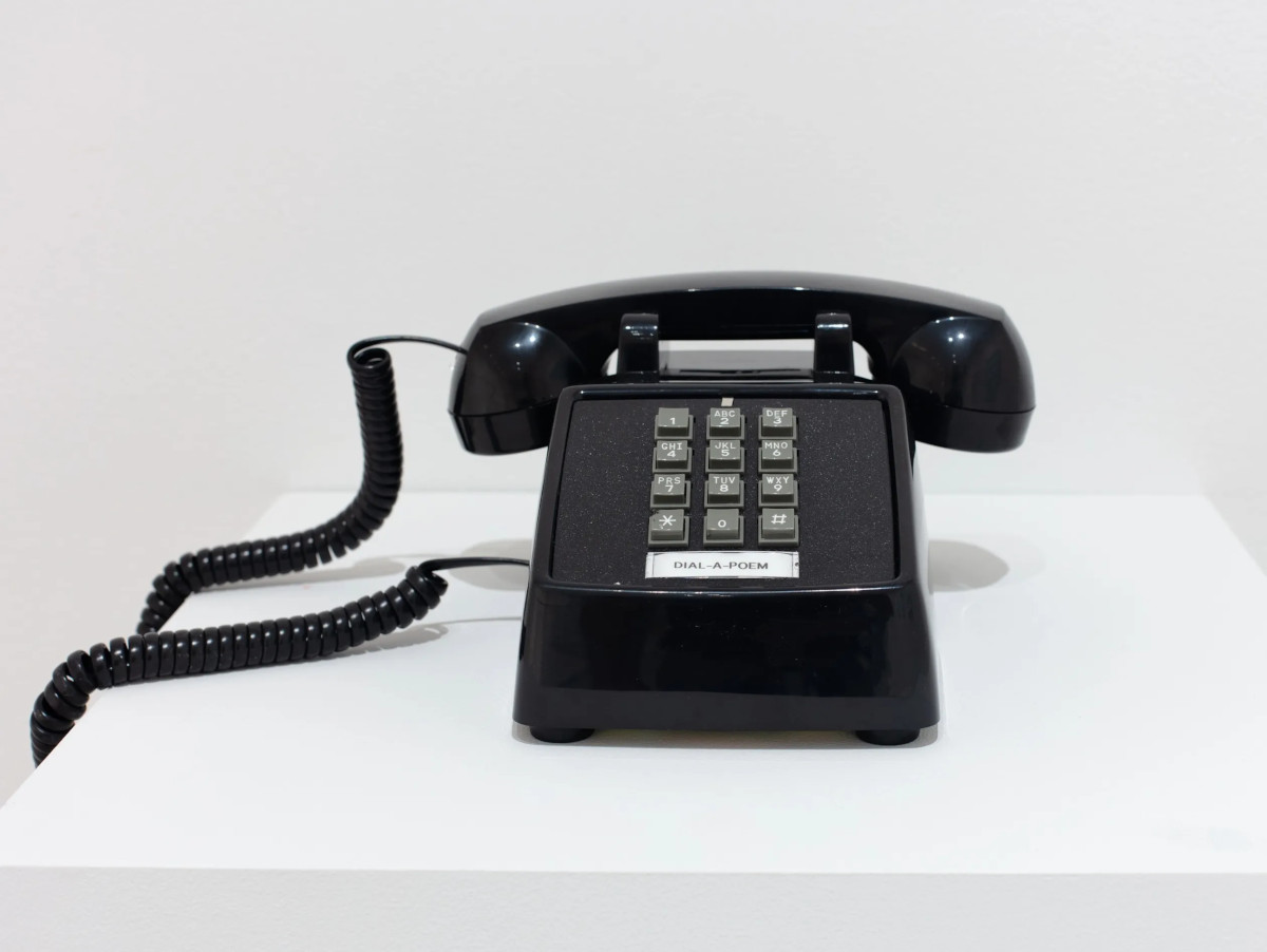 A Special Hong Kong Phone Number Lets You Listen To Poems