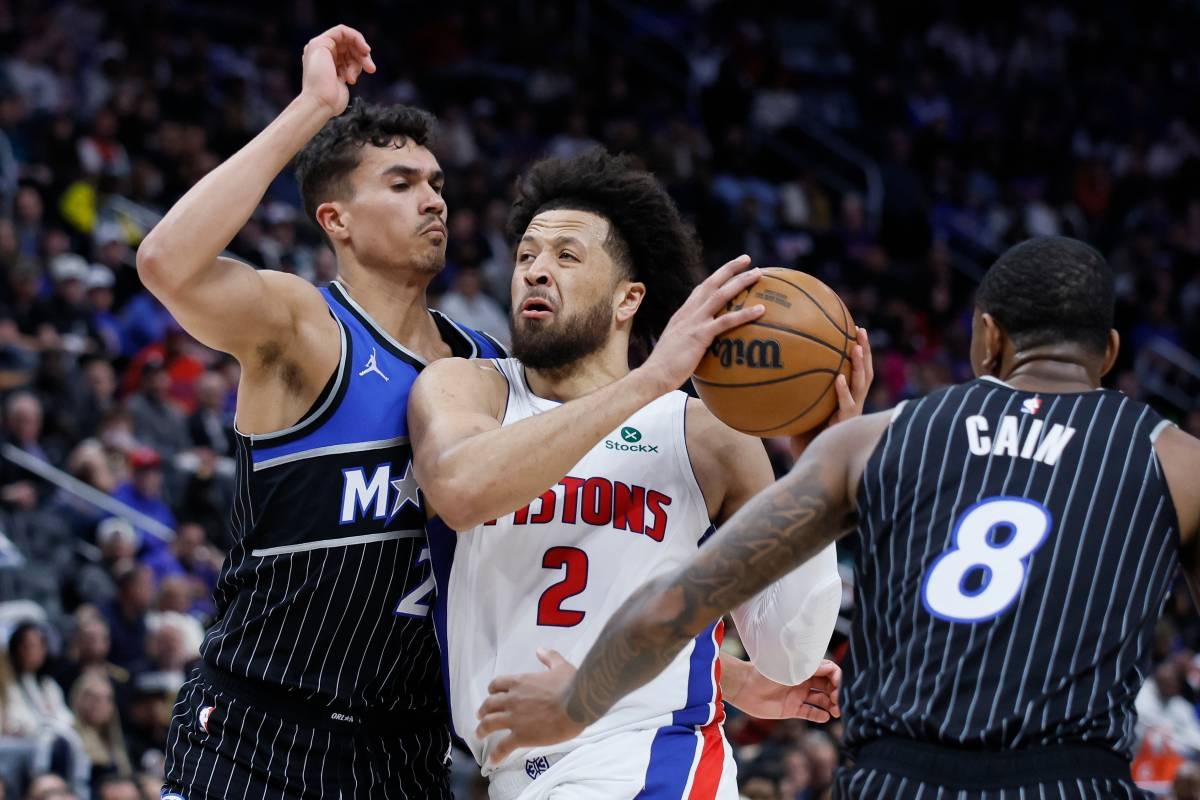 Top-seeded Pistons stay alive in playoffs with Magic win