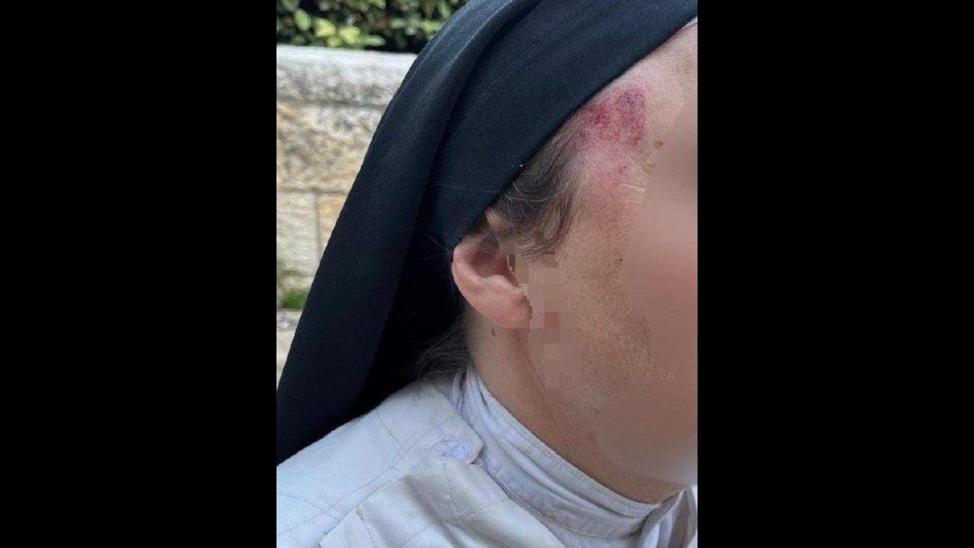 Nun assaulted in Jerusalem amid 'pattern' of anti-Christian attacks by Israelis