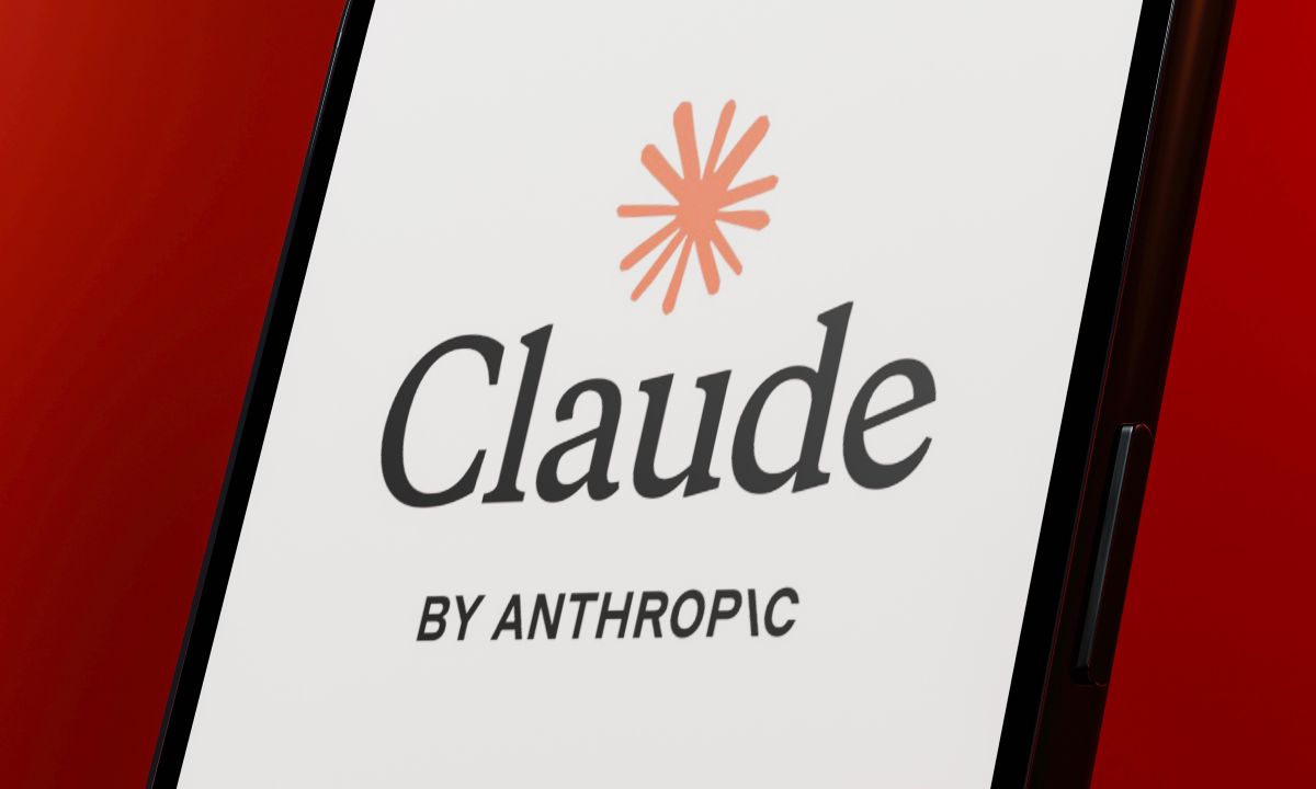 White House Crafts Plan to Bring Anthropic Back Into Fold