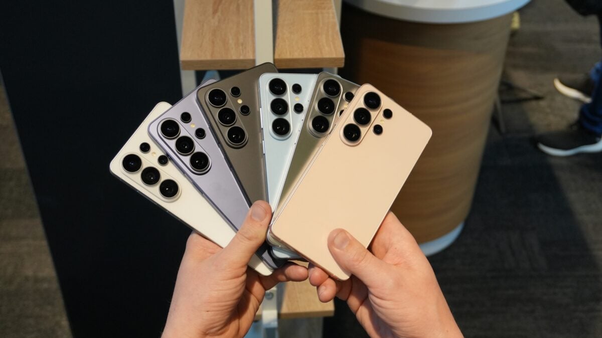 Samsung regains top spot in the smartphone market