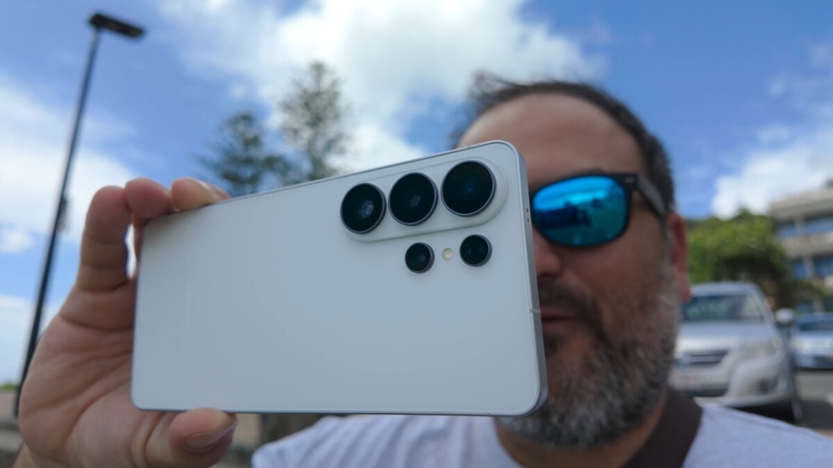 Galaxy S26 Ultra camera cropping issue fixed with latest update